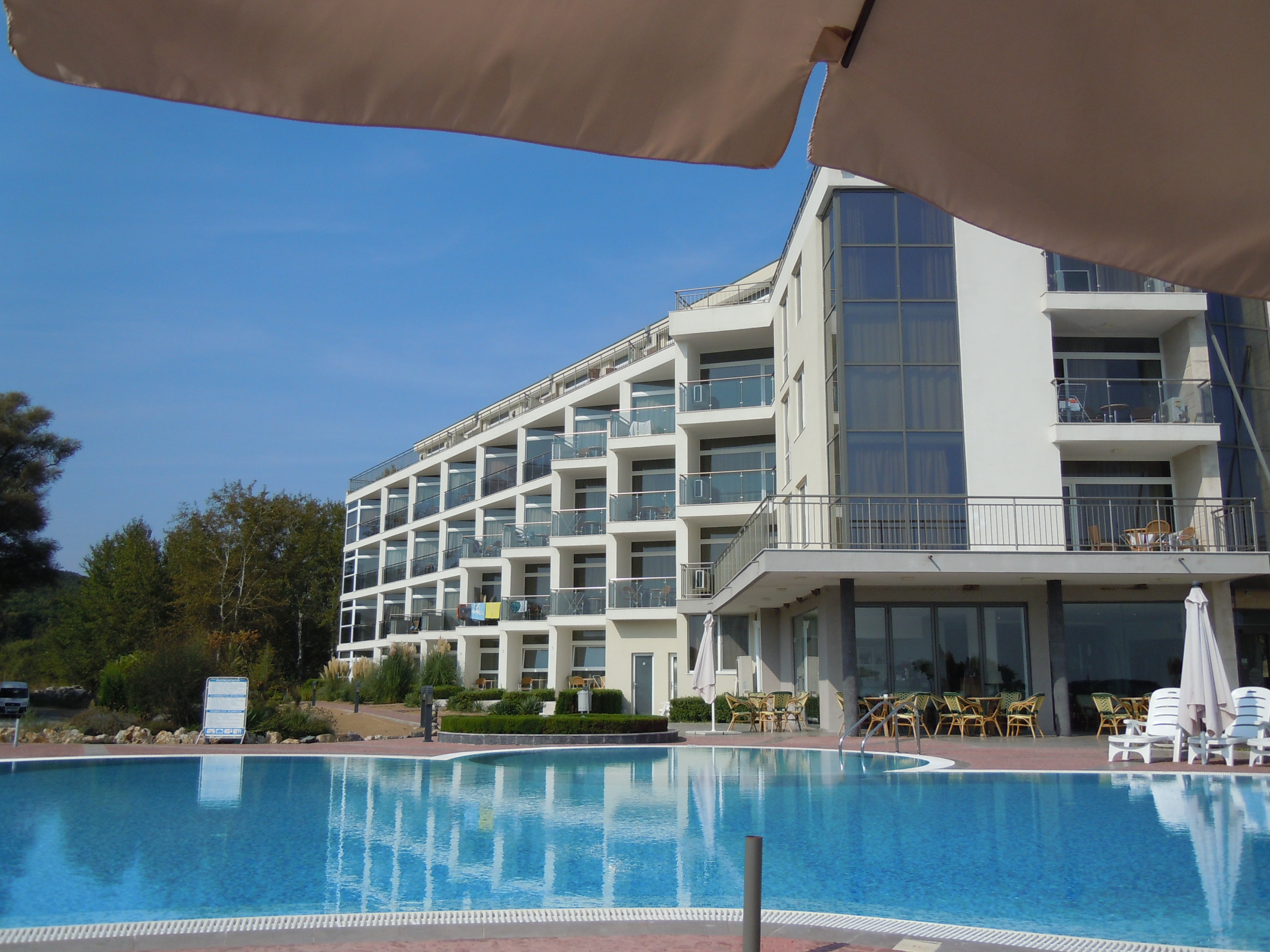 (4)4a hotel